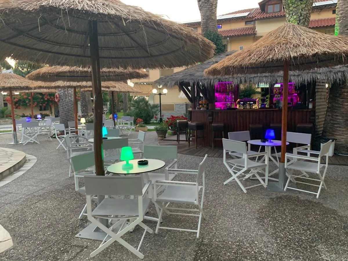Апарт-отель Vergos Hotel Вурвуру