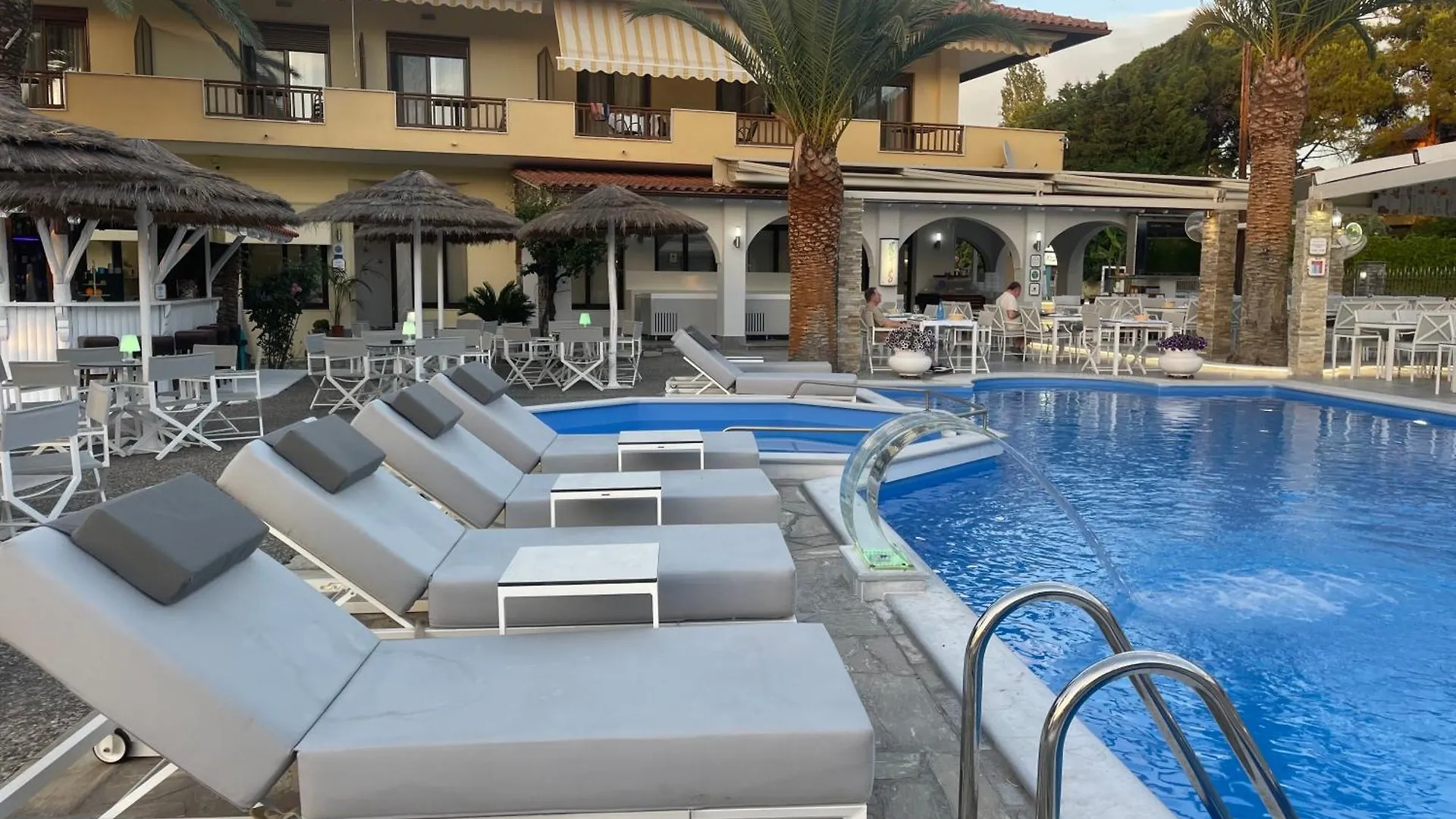 Vergos Hotel Вурвуру 2*,