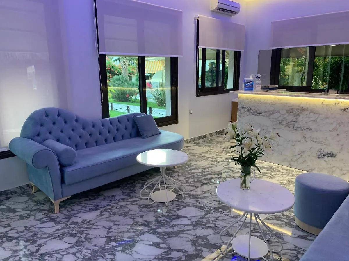 Vergos Hotel Vourvourou 2*,  Grekland